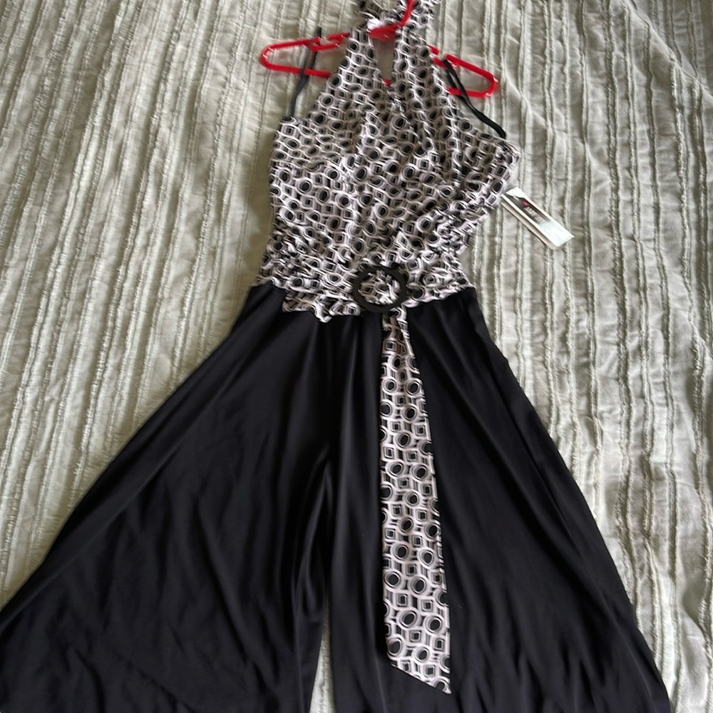 Body suit halter for girls, black and white, stretchy material,  size 10